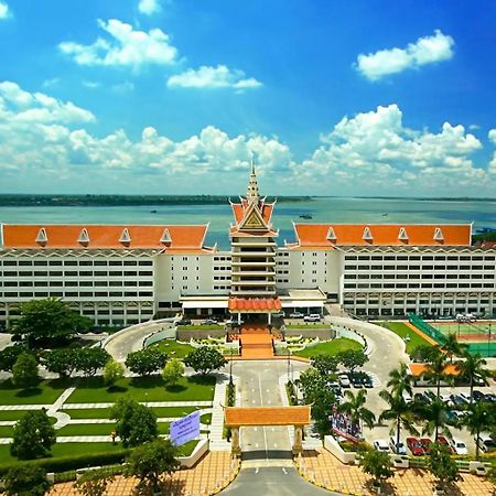 Hotel Cambodiana Phnompen Kültér fotó