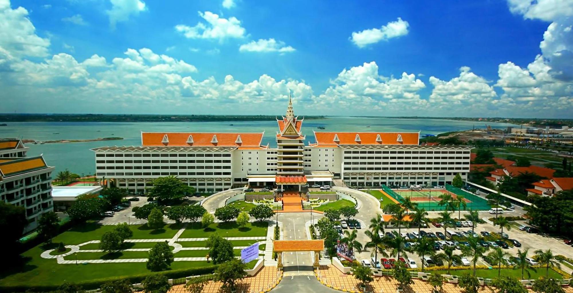 Hotel Cambodiana Phnompen Kültér fotó