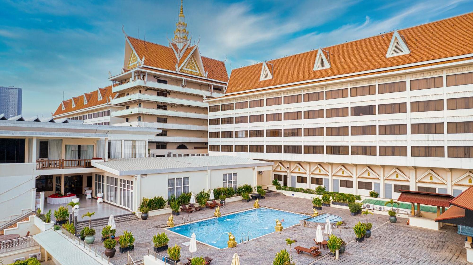 Hotel Cambodiana Phnompen Kültér fotó