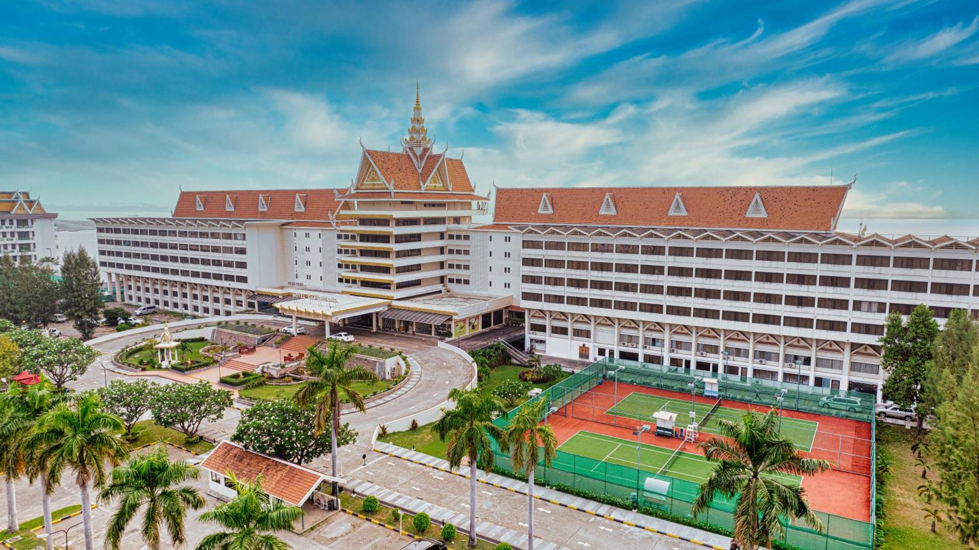 Hotel Cambodiana Phnompen Kültér fotó
