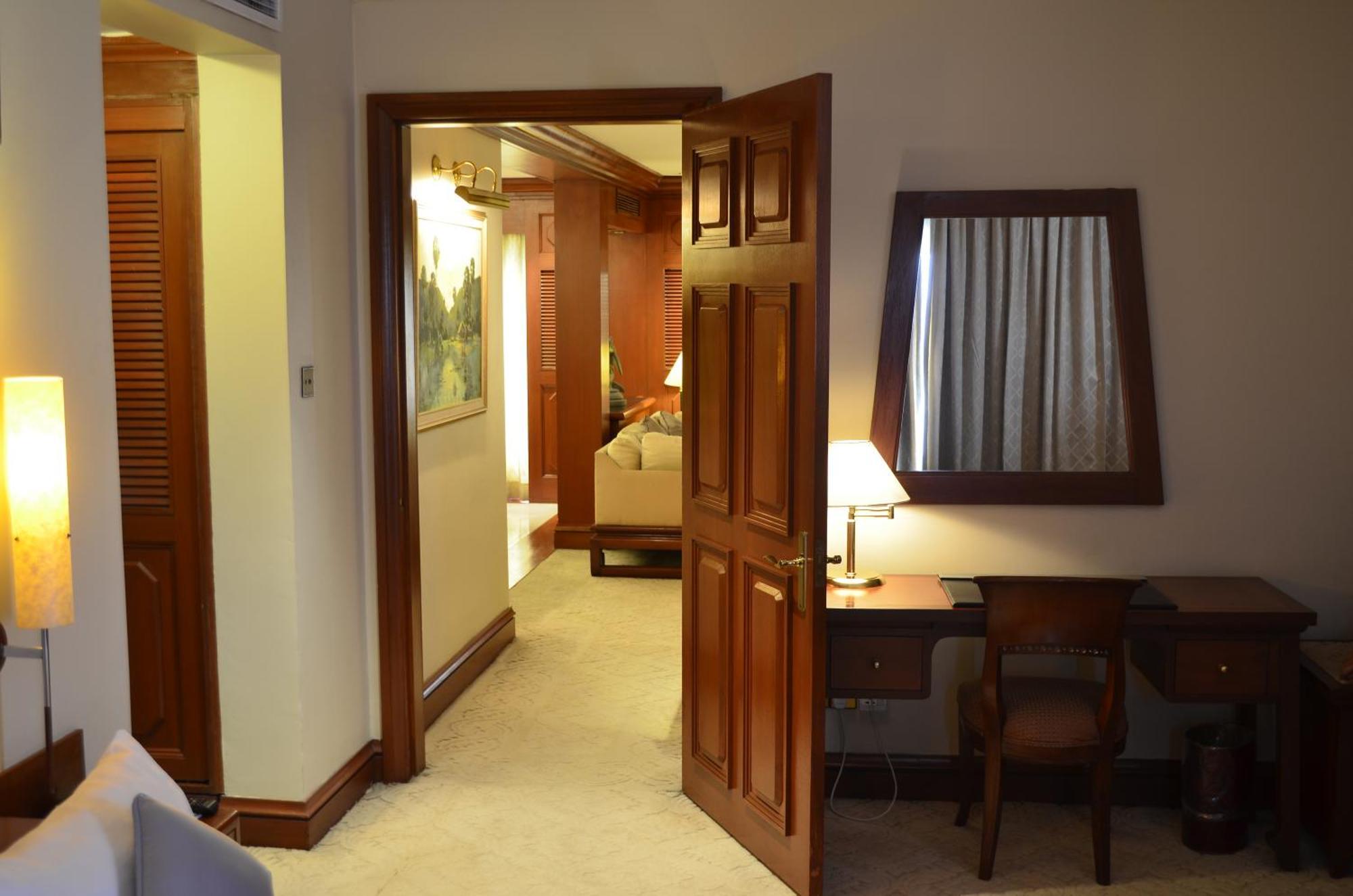 Hotel Cambodiana Phnompen Kültér fotó