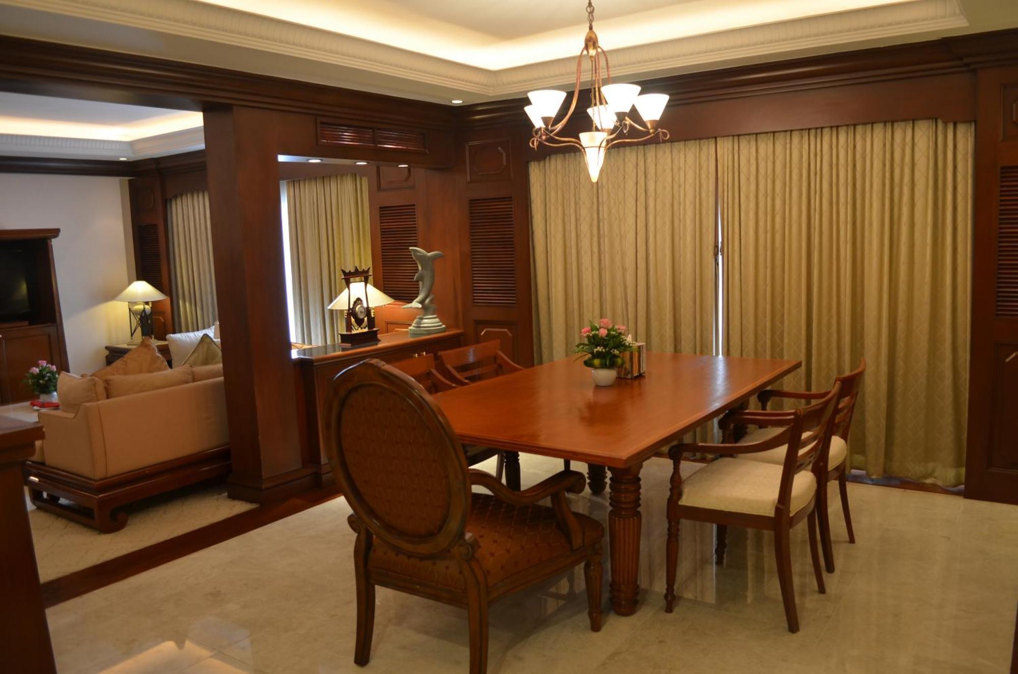 Hotel Cambodiana Phnompen Kültér fotó