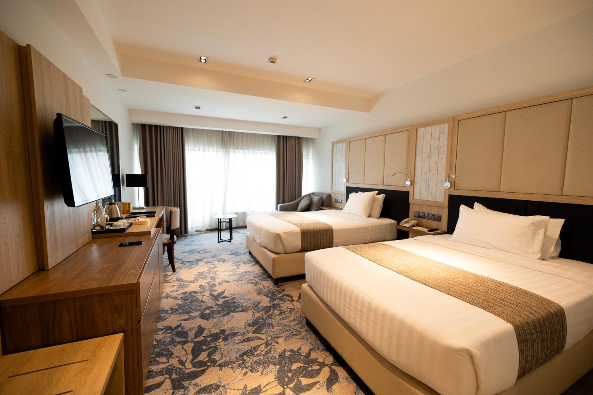 Hotel Cambodiana Phnompen Kültér fotó